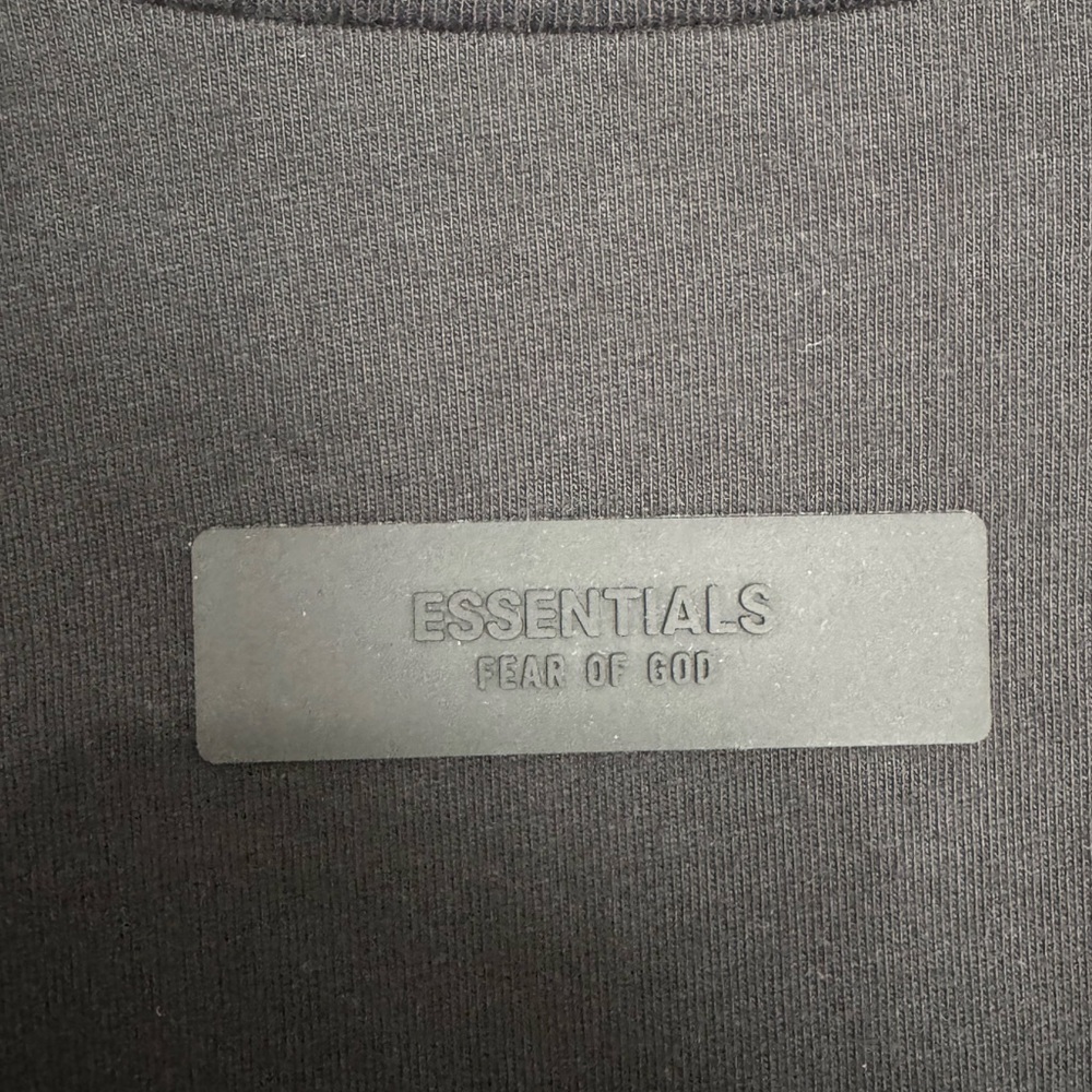 Essentials fear of god black long sleeve